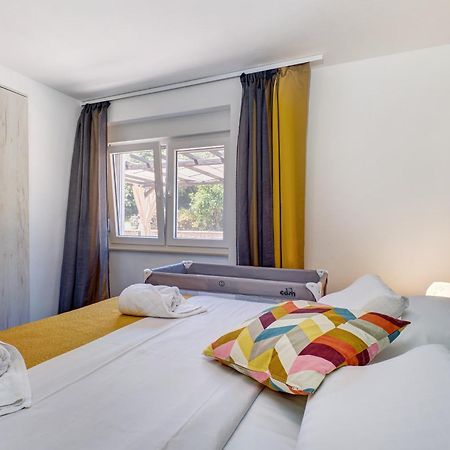 Providenca Accommodation Mali Losinj Ngoại thất bức ảnh