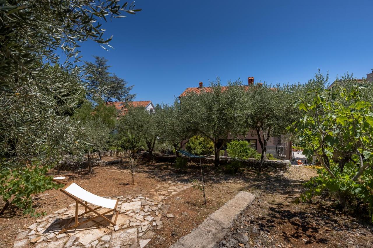 Providenca Accommodation Mali Losinj Ngoại thất bức ảnh