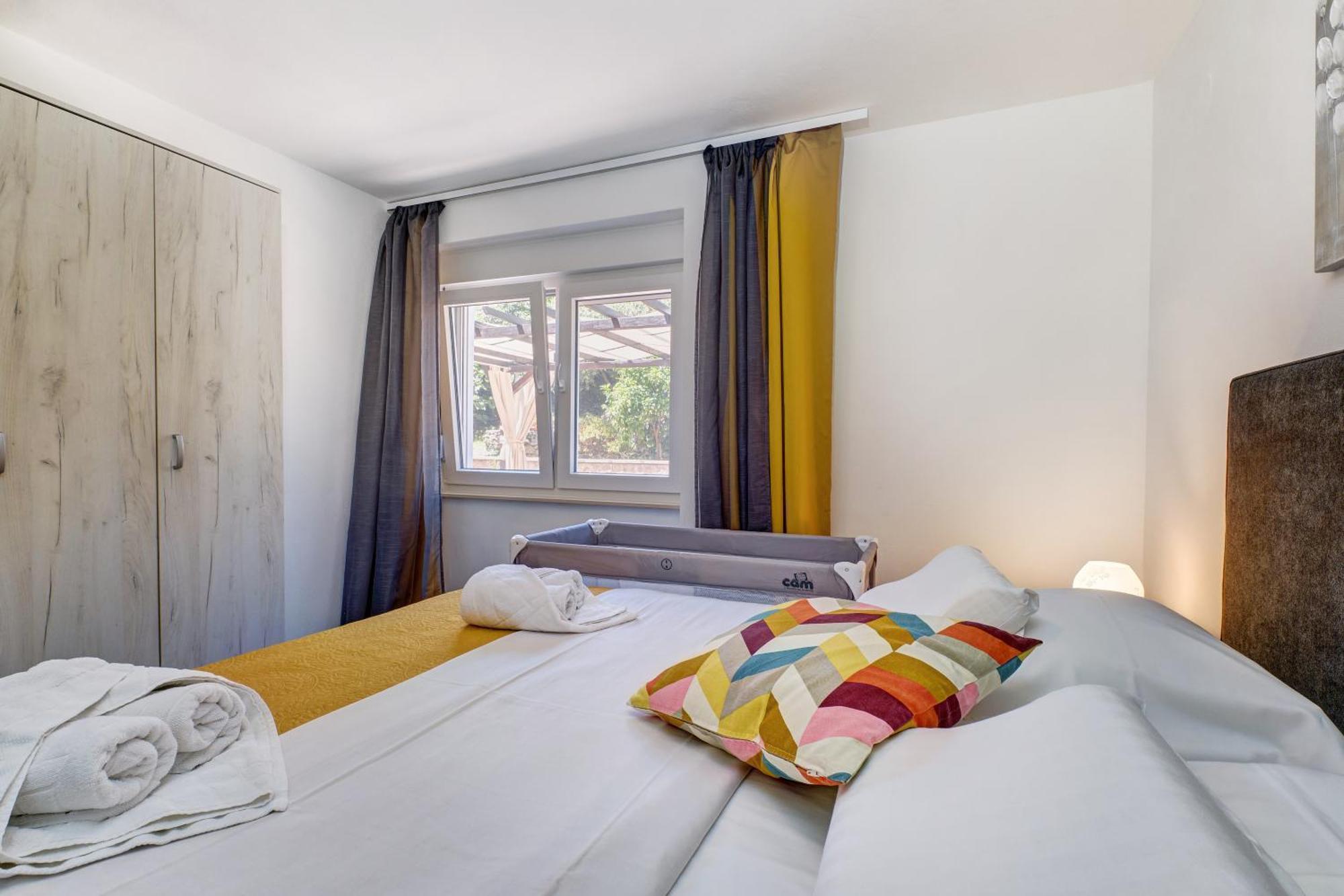 Providenca Accommodation Mali Losinj Ngoại thất bức ảnh