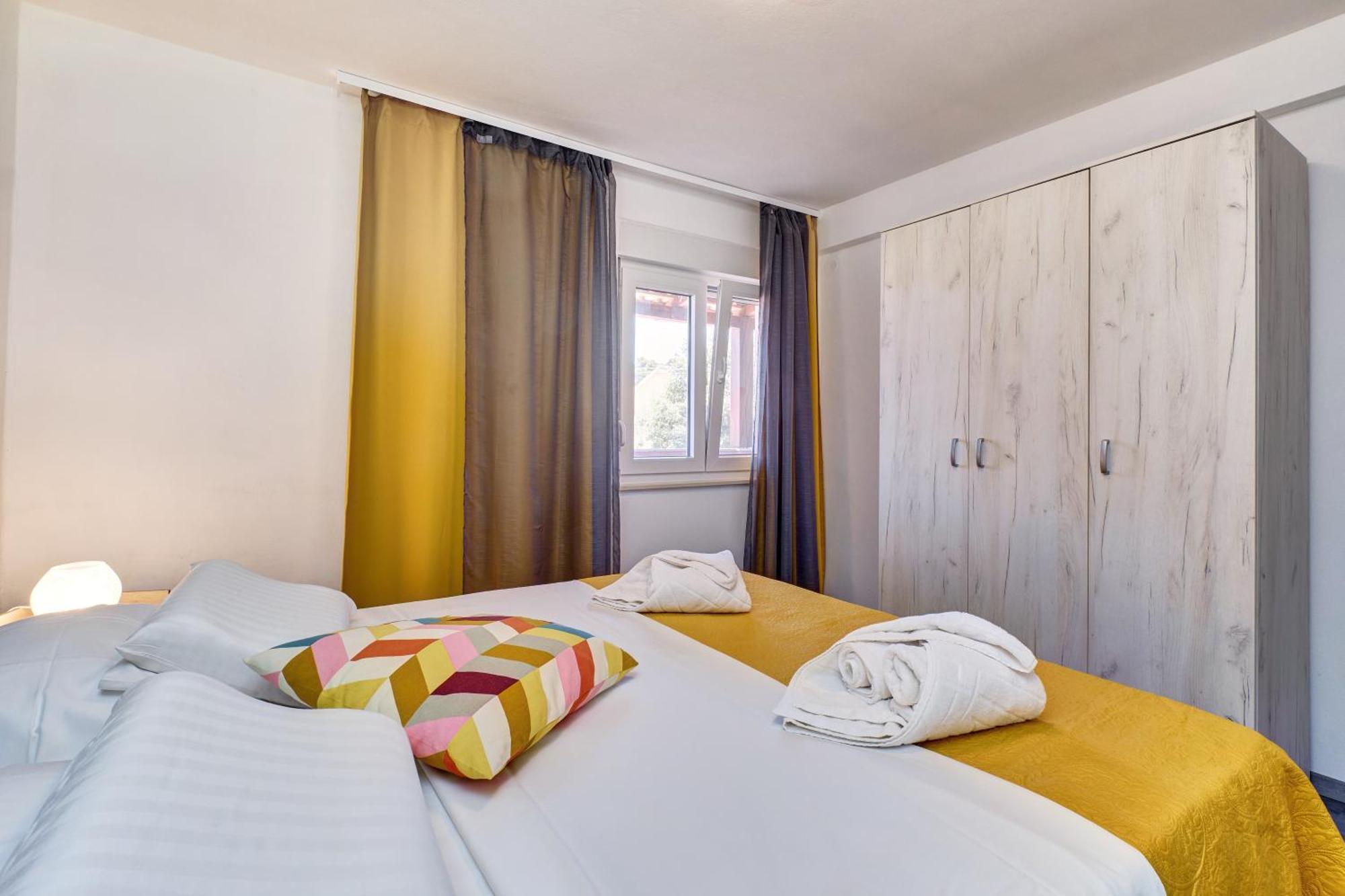 Providenca Accommodation Mali Losinj Ngoại thất bức ảnh