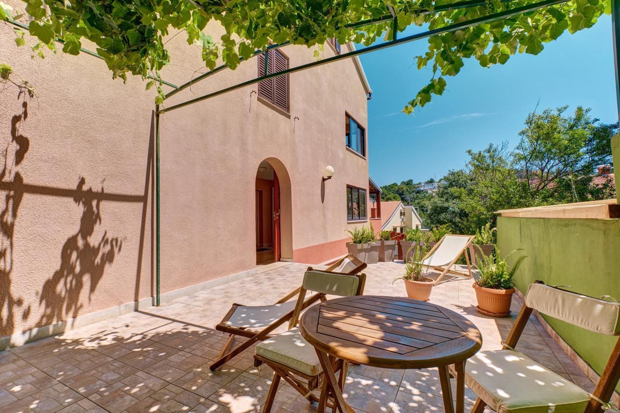 Providenca Accommodation Mali Losinj Ngoại thất bức ảnh